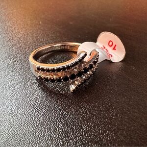 ✨ Bomb Party “Wrapped In You” Ring ✨